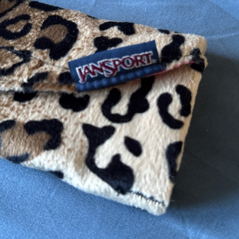 Jansport Multi Purpose Leopard Print Case - image 2